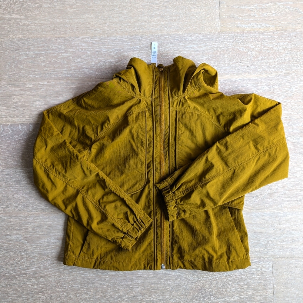 Lululemon Always Effortless Jacket size 2